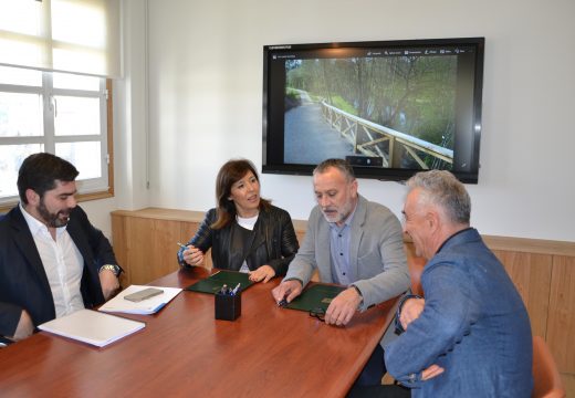 Cambre e Xunta asinan o convenio para a limpeza do Río Mero